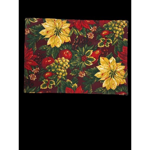 Cloth Christmas Placemats Hallmark Set of 4 Poinsettia 18 X 13 Inches - Picture 3 of 6